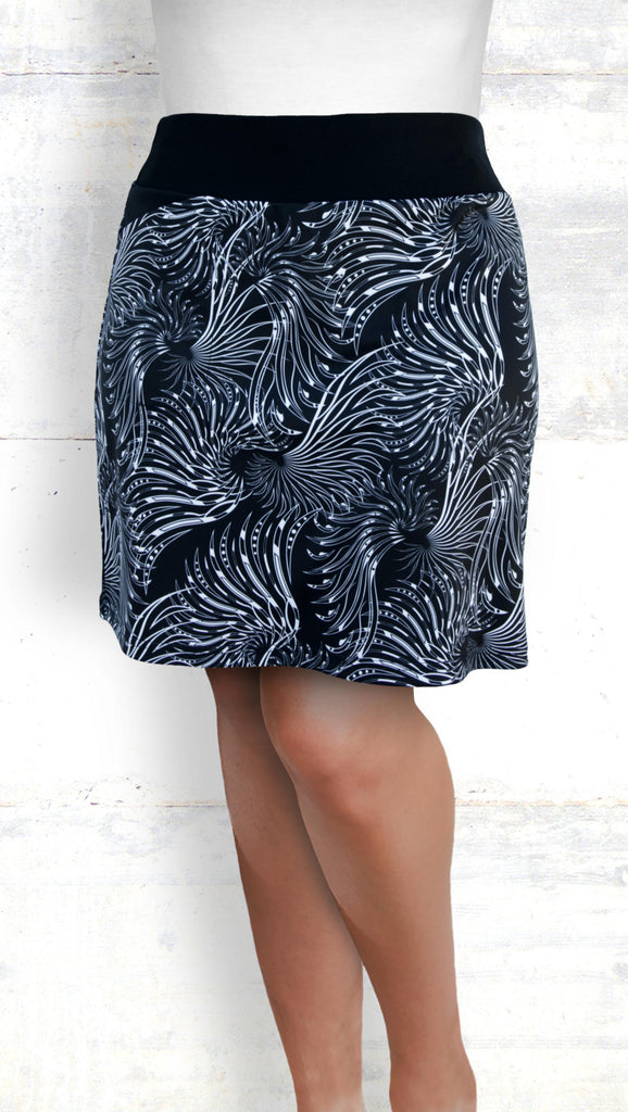 golf/tennis/travel skort - B&W Wings