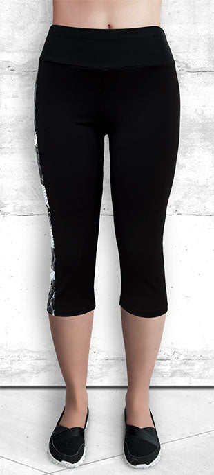 Captain Crop Tight - Black and White Cropped Leggings | Alala